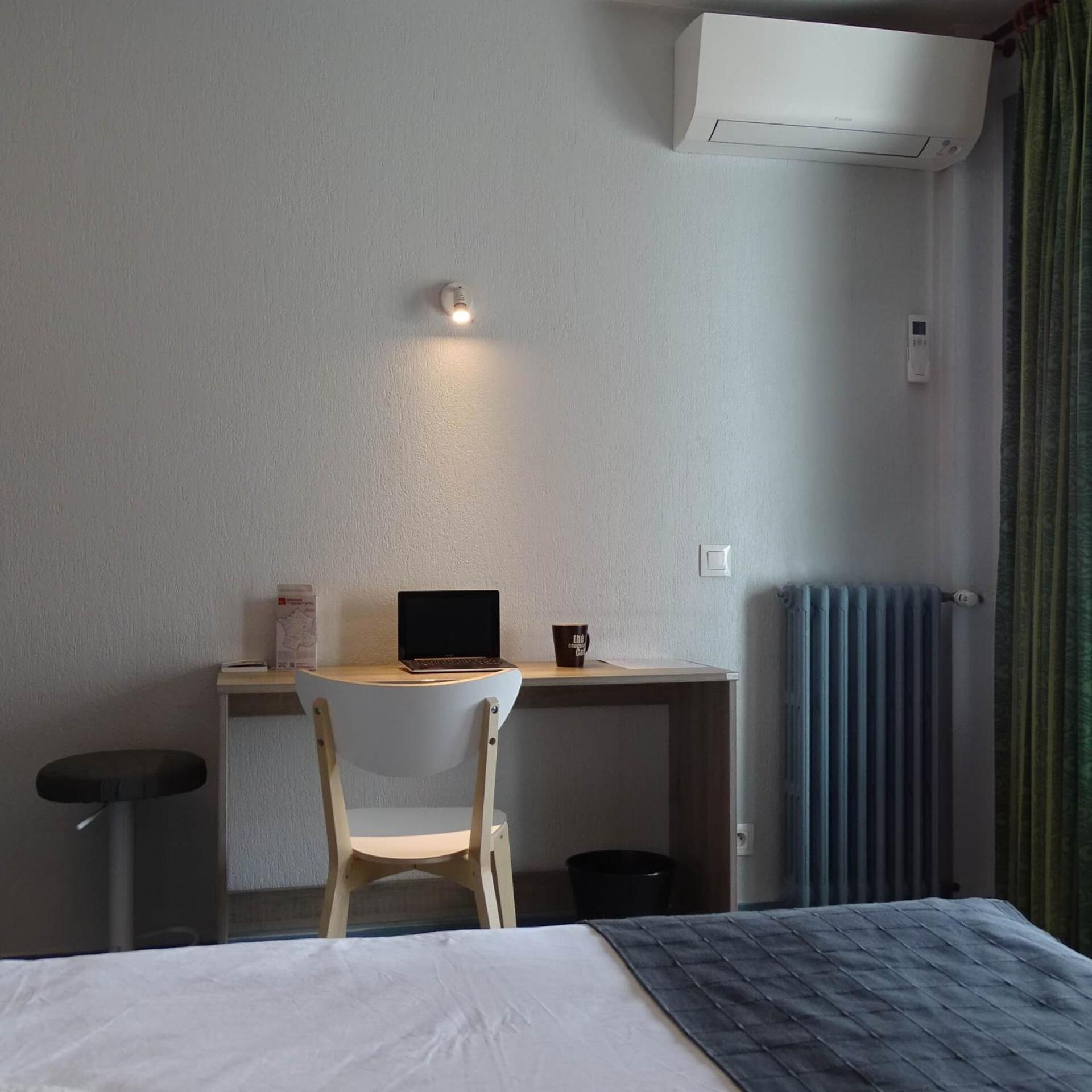 Europa Hotel Roussillon  Exteriér fotografie