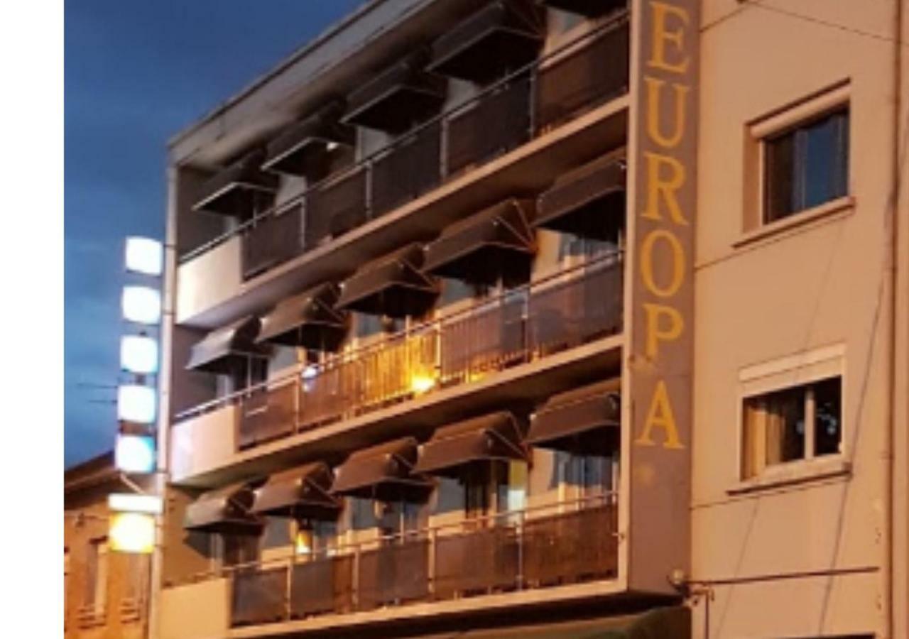 Europa Hotel Roussillon  Exteriér fotografie